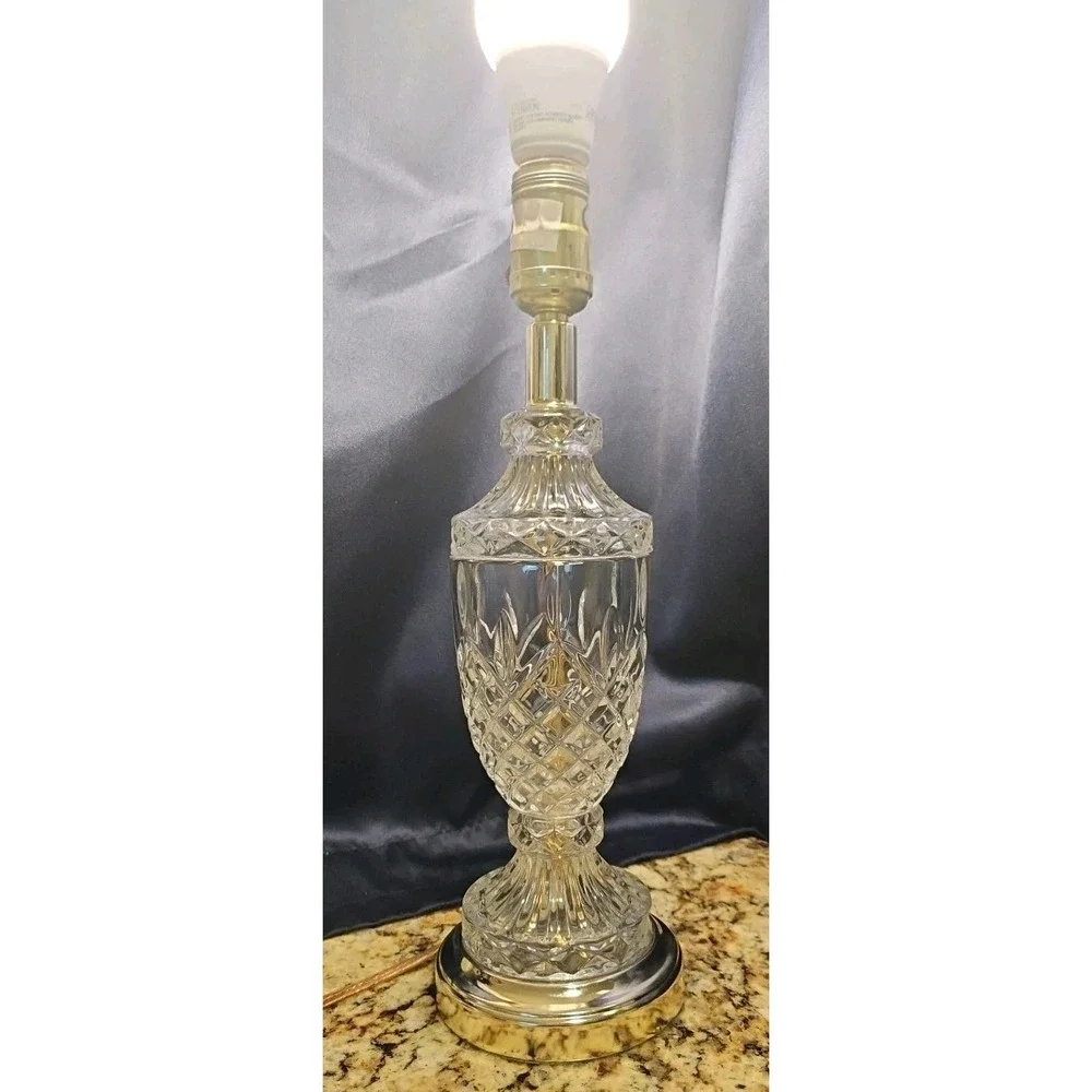 Vtg Mid-Century Cut Glass Urn with metal Table Lamp Accent 14.25